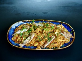 Рис, курица, болгарский перец, лук, шампиньоны, кунжут, яйцо,

соевый соус, соус терияки, устричн...